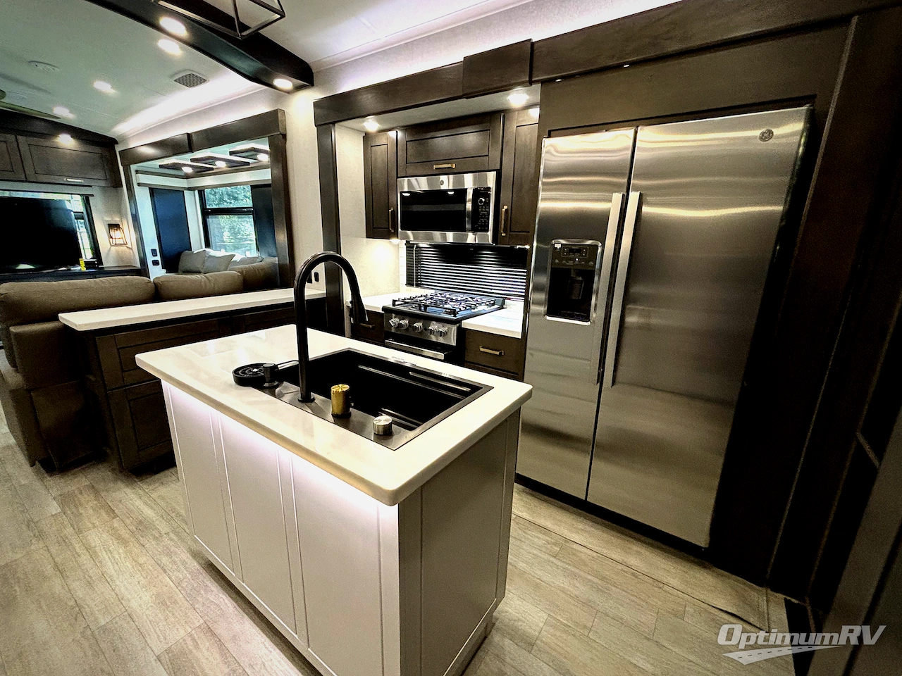 2026 Heartland Bighorn 38RE Photo 17