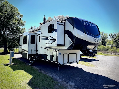 Used 2022 Keystone alpine 3790FK Featured Photo