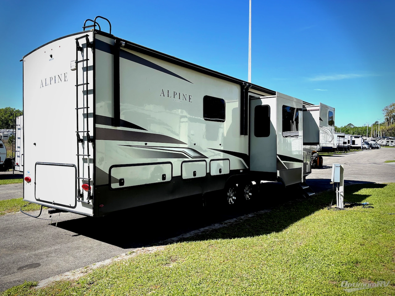 2022 Keystone alpine 3790FK Photo 2