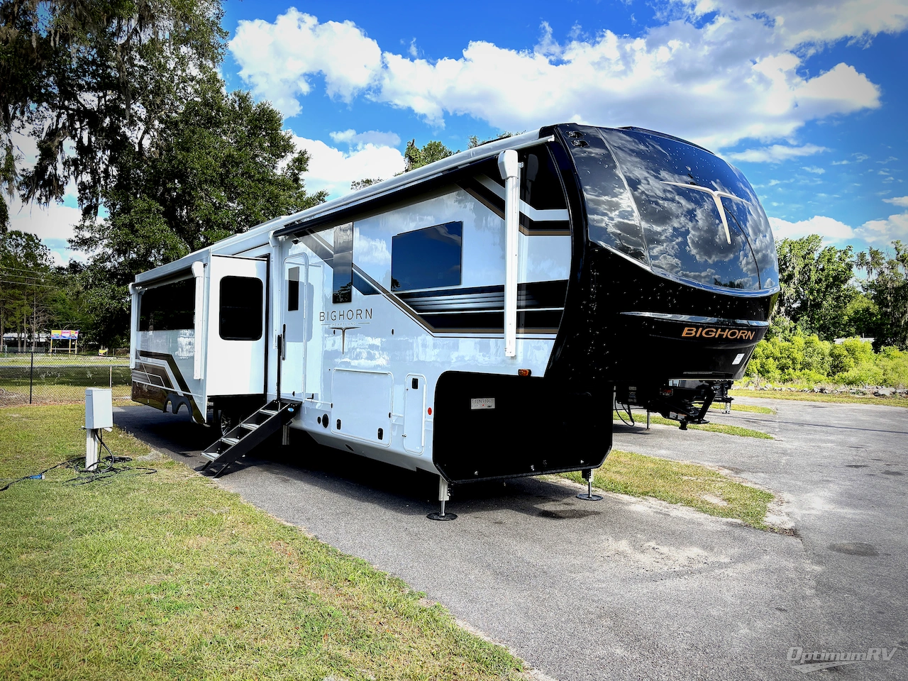 2026 Heartland Bighorn 38RE Photo 1