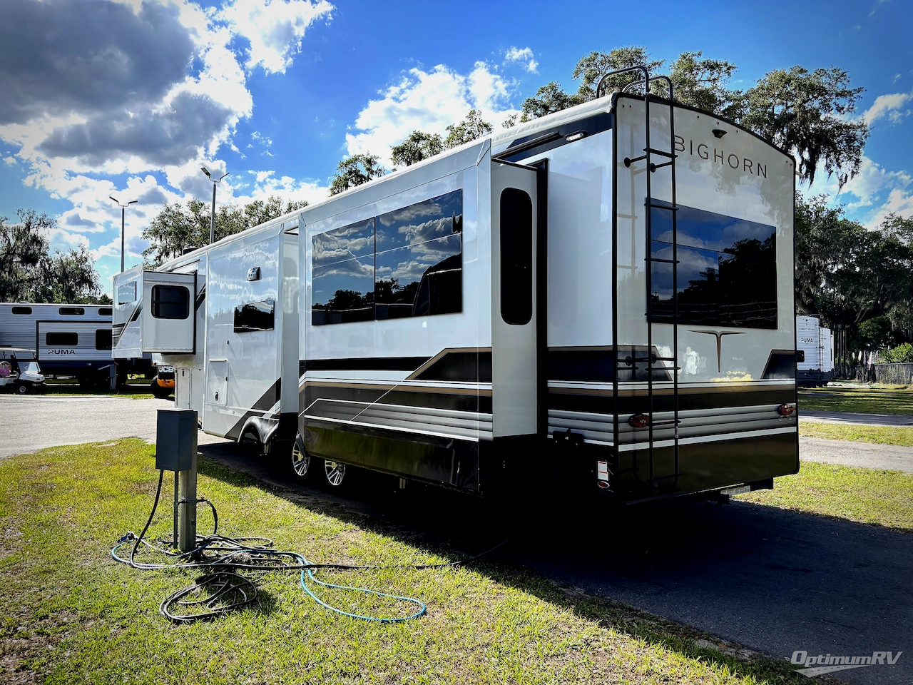 2026 Heartland Bighorn 38RE Photo 3