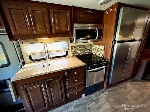 2017 Forest River Georgetown 5 Series 31L5 RV Photo 4