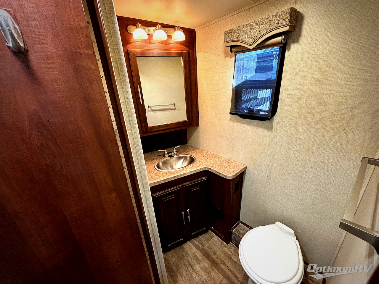 2017 Forest River Georgetown 5 Series 31L5 Photo 11