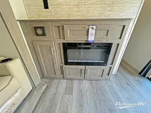 2024 Coachmen Catalina Destination Series 40BHTS RV Photo 4