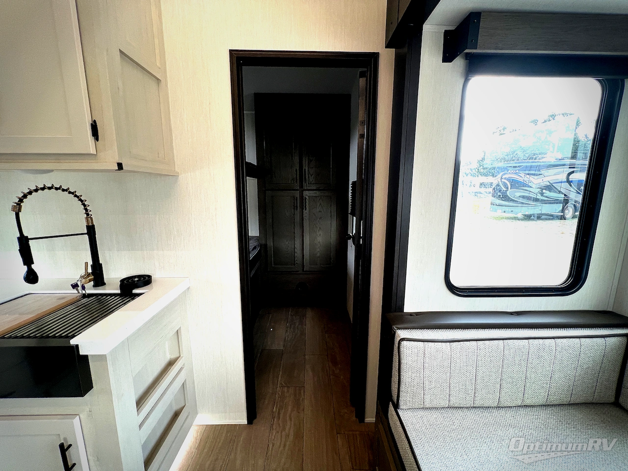 2026 Forest River Cherokee Arctic Wolf 287BH Photo 14