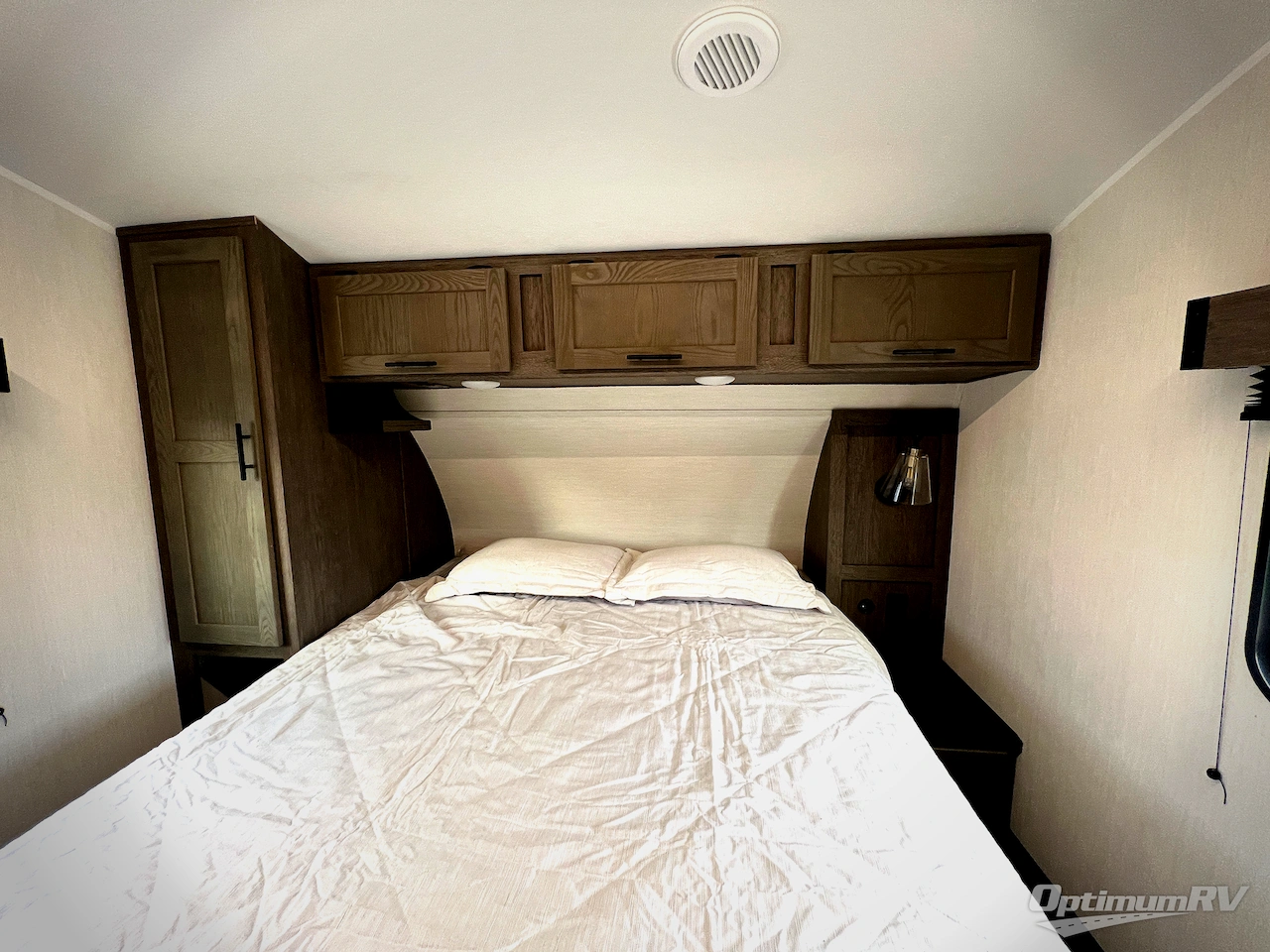 2026 Forest River Cherokee Arctic Wolf 287BH Photo 18