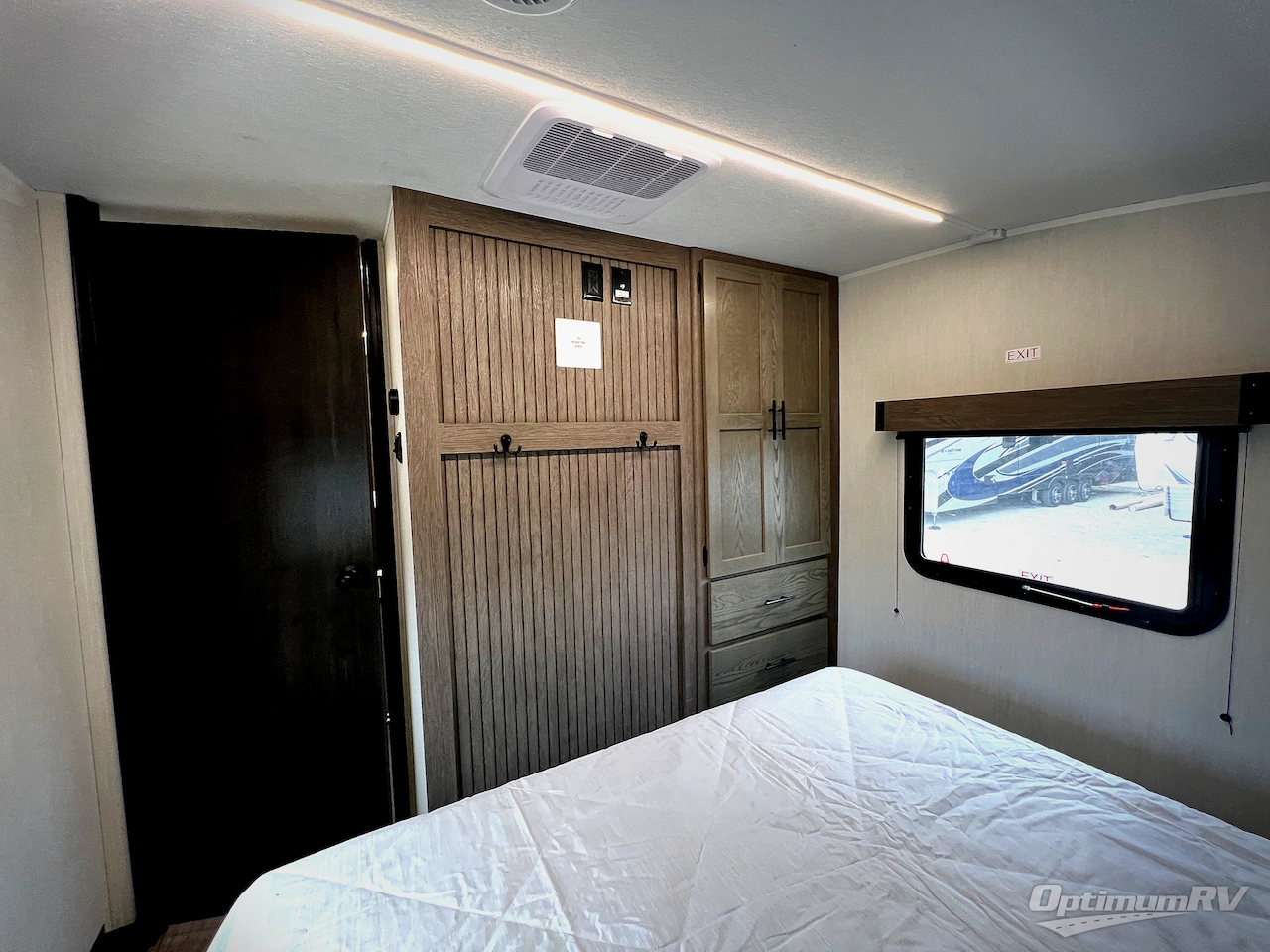 2026 Forest River Cherokee Arctic Wolf 287BH Photo 19