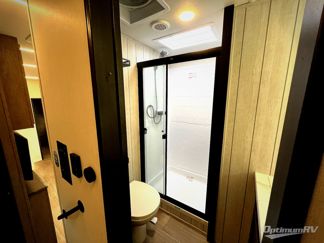 2026 Forest River Cherokee Arctic Wolf 287BH Photo 21