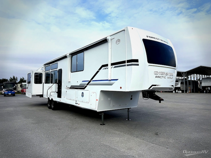 2026 Forest River Cherokee Arctic Wolf 38LEAH.G RV Photo 1