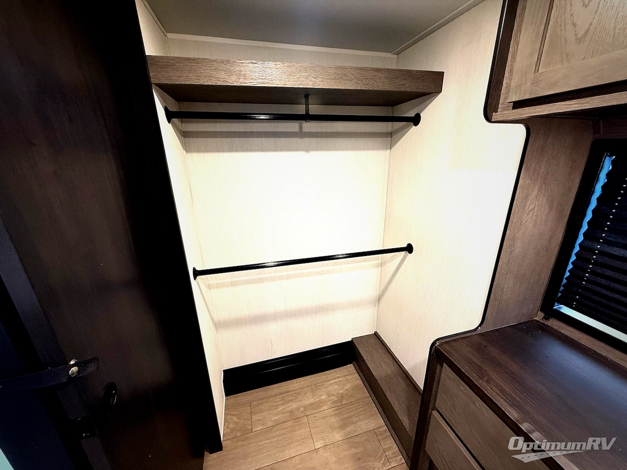 2026 Forest River Cherokee Arctic Wolf 38LEAH.G Photo 20