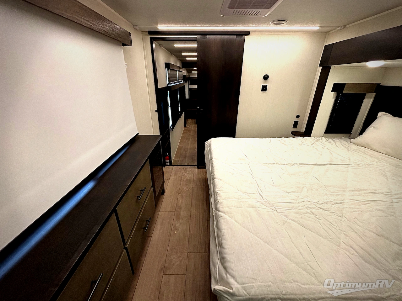 2026 Forest River Cherokee Arctic Wolf 38LEAH.G Photo 12