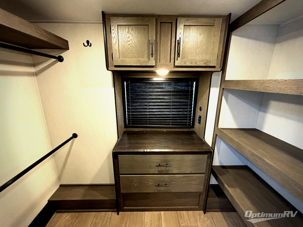 2026 Forest River Cherokee Arctic Wolf 38LEAH.G Photo 8