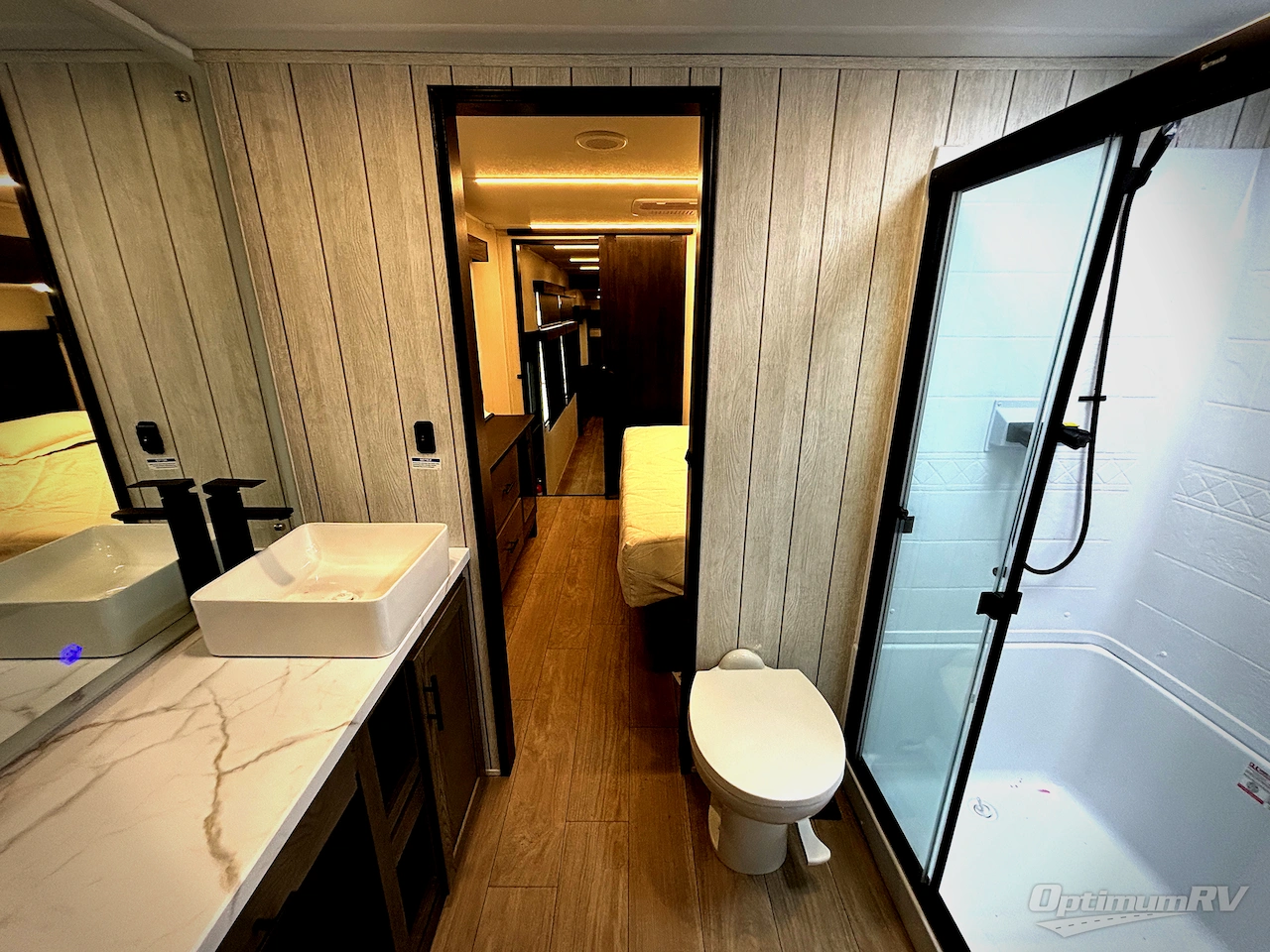 2026 Forest River Cherokee Arctic Wolf 38LEAH.G Photo 11