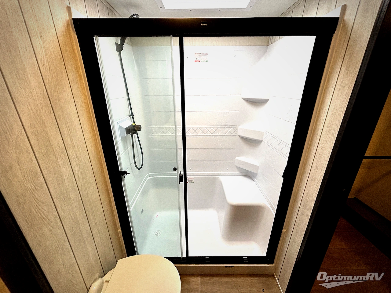 2026 Forest River Cherokee Arctic Wolf 38LEAH.G Photo 13