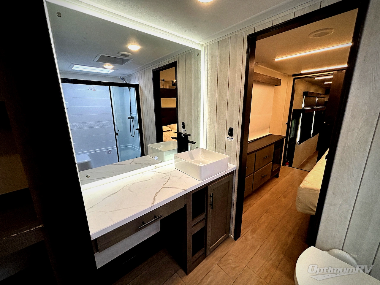 2026 Forest River Cherokee Arctic Wolf 38LEAH.G Photo 12