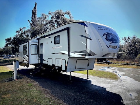 Used 2022 Forest River Cherokee Arctic Wolf Suite 3550 Featured Photo