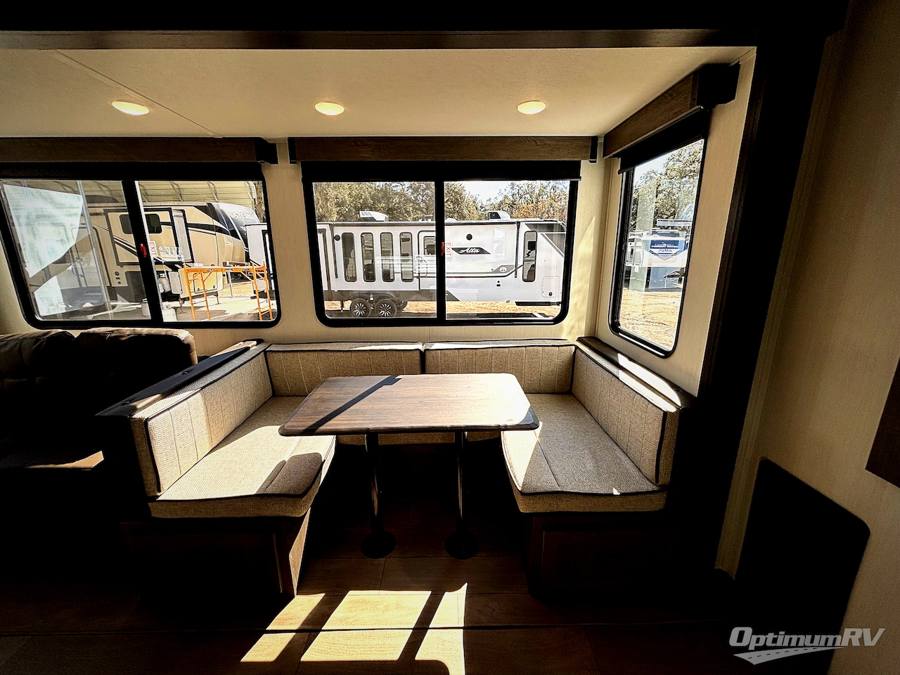 2026 Forest River Cherokee Arctic Wolf 285OPT Photo 8