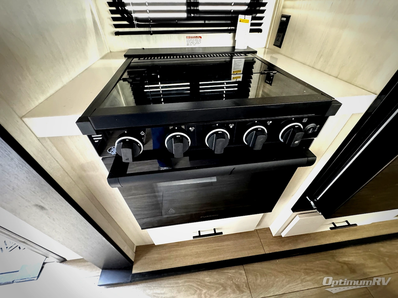 2026 Forest River Cherokee Arctic Wolf 3750SUITE Photo 5