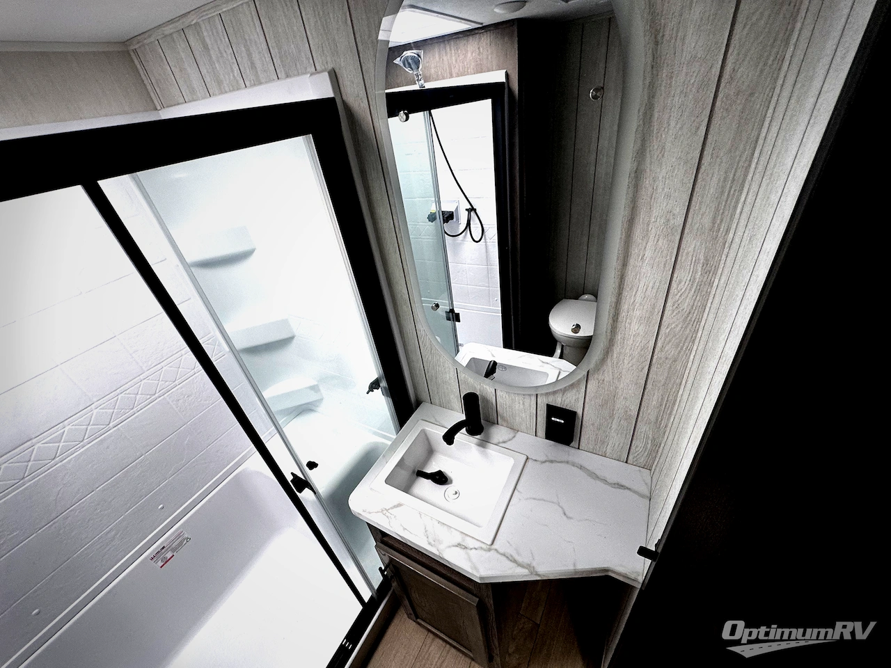 2026 Forest River Cherokee Arctic Wolf 3750SUITE Photo 18