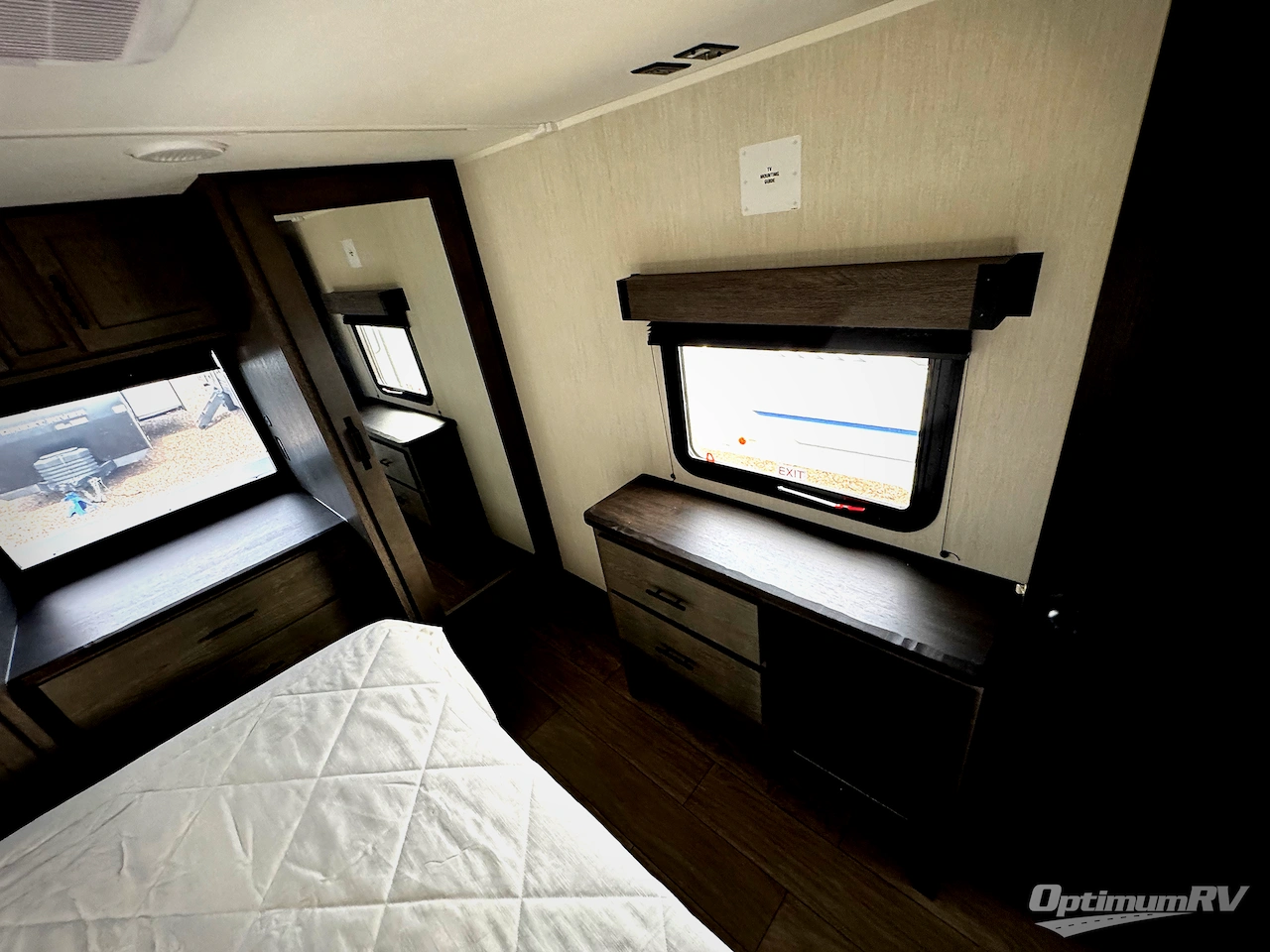 2026 Forest River Cherokee Arctic Wolf 3750SUITE Photo 21