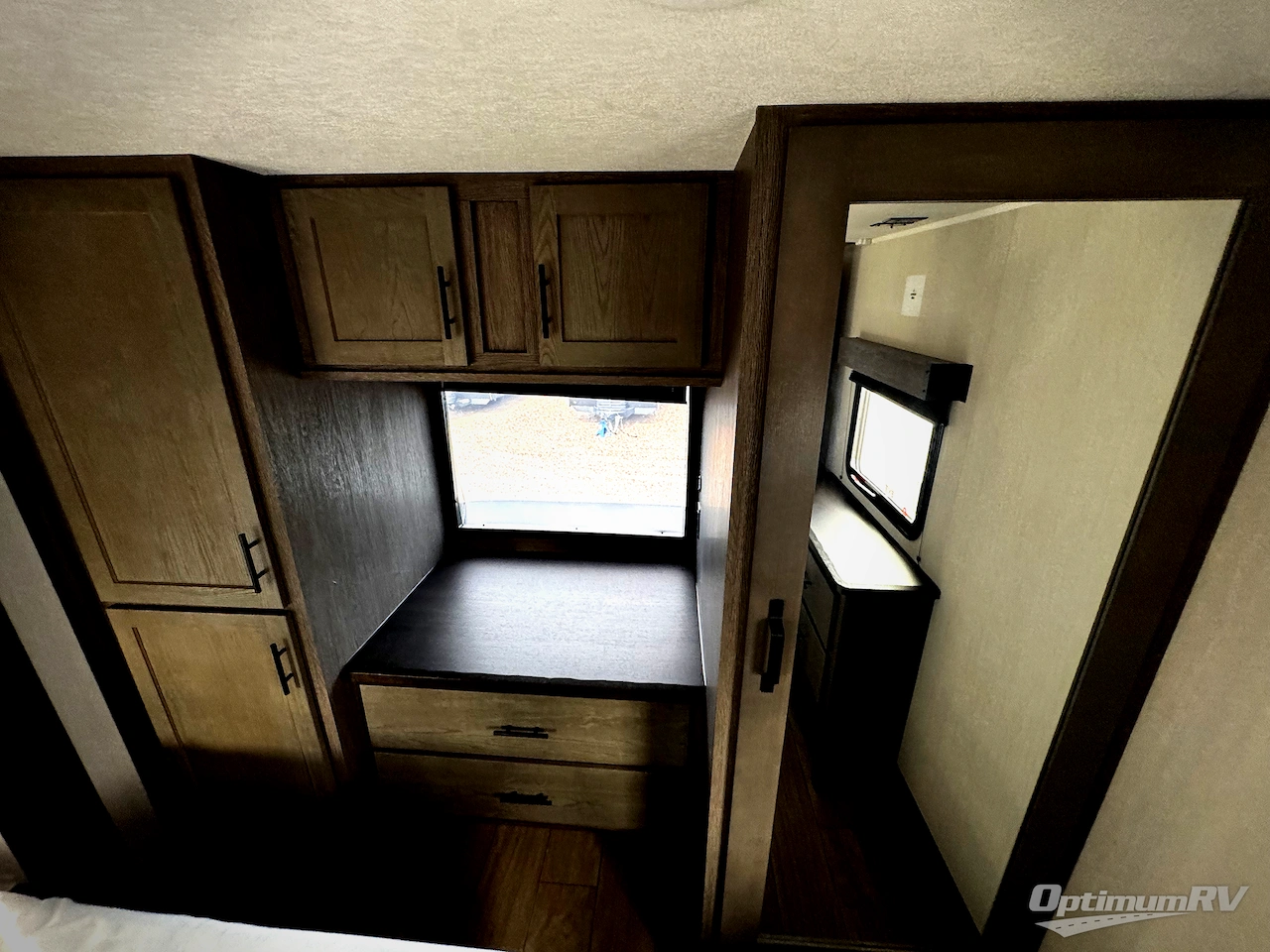 2026 Forest River Cherokee Arctic Wolf 3750SUITE Photo 22