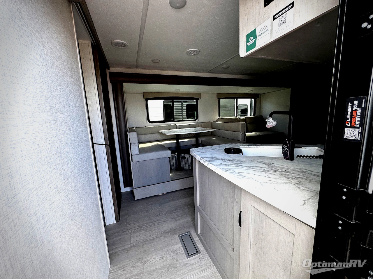 2026 Coachmen Clipper 6K Series 292TB Photo 4