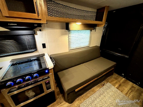 2024 Forest River Cherokee Grey Wolf Black label 22RRBL RV Photo 4