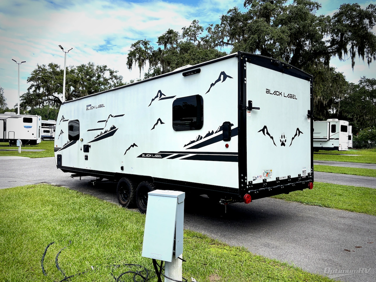 2024 Forest River Cherokee Grey Wolf Black label 22RRBL Photo 3