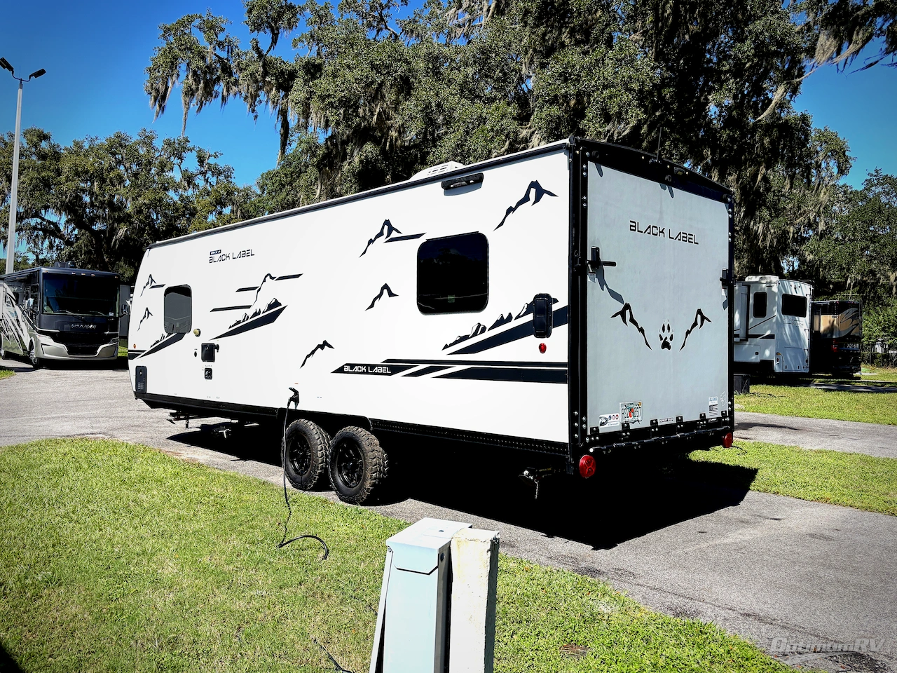 2024 Forest River Cherokee Grey Wolf Black label 22RRBL Photo 3