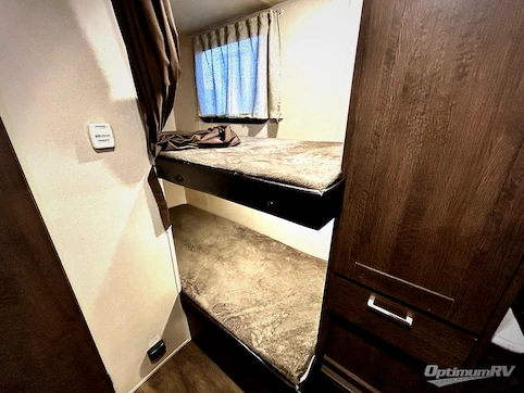 2018 Forest River Wildwood X-Lite 201BHXL RV Photo 4