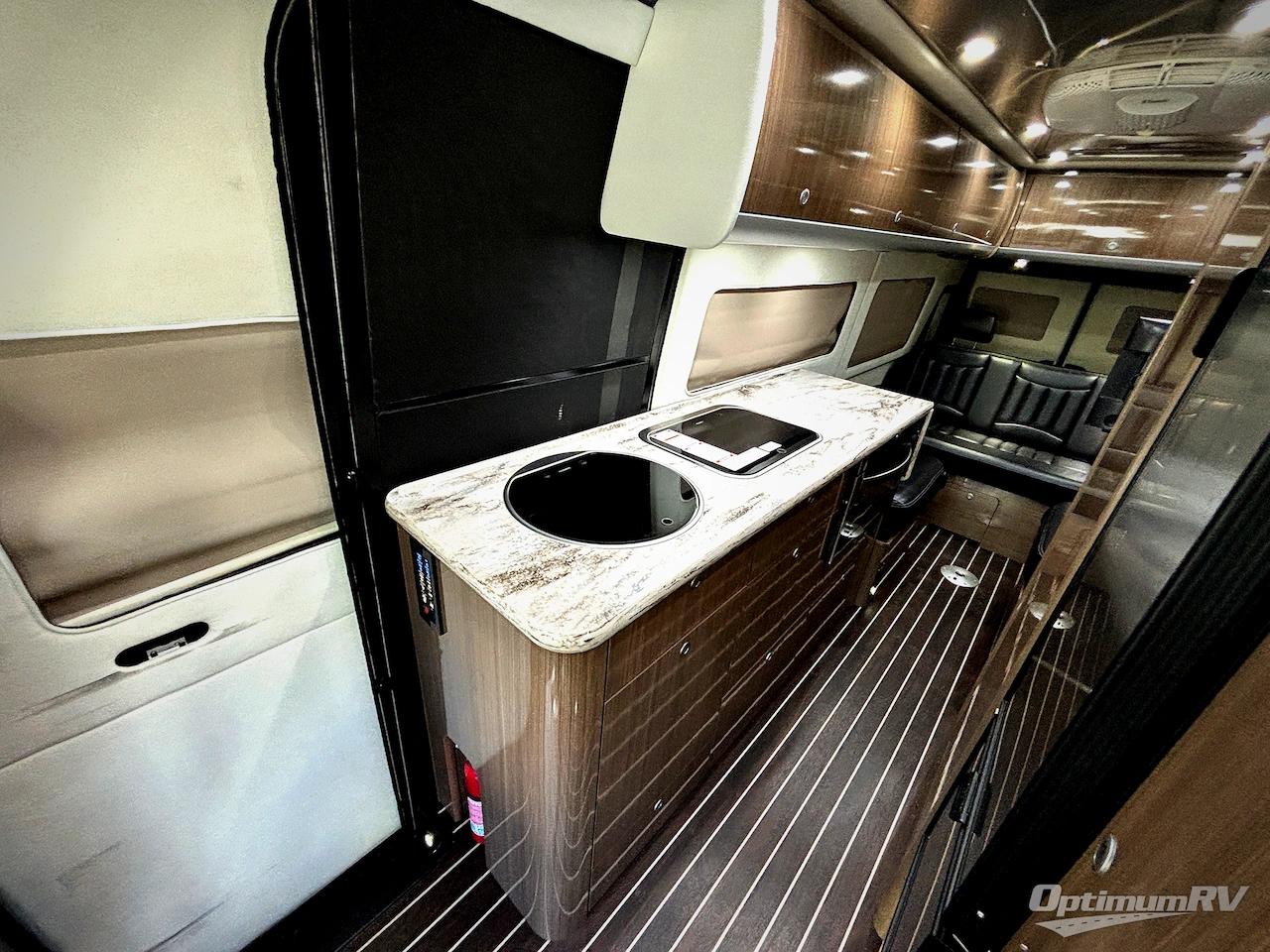 2018 Airstream Interstate Grand Tour EXT Std. Model Photo 6