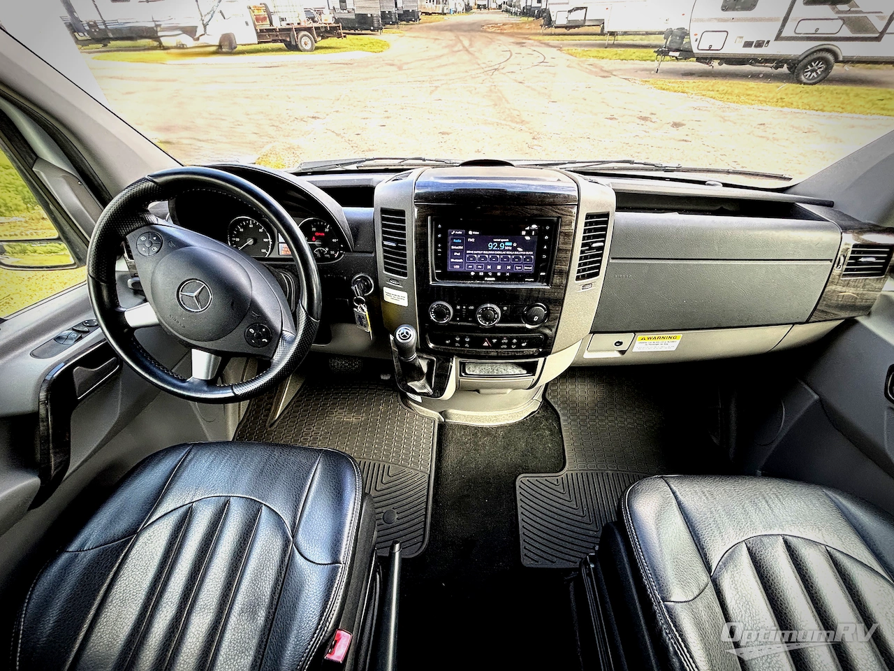 2018 Airstream Interstate Grand Tour EXT Std. Model Photo 8