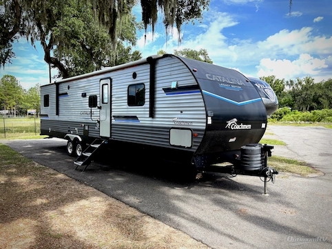 Used 2023 Coachmen RV Catalina Legacy 343BHTS Featured Photo