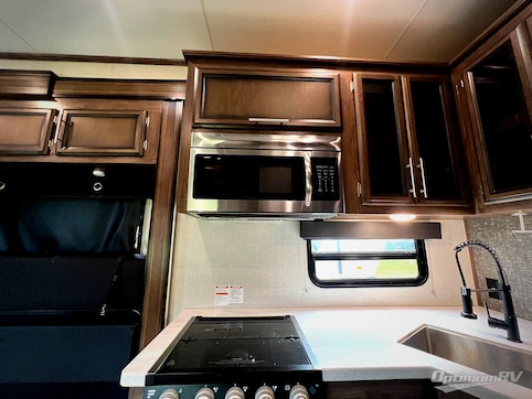 2020 KZ Venom V-Series V3214DK RV Photo 3