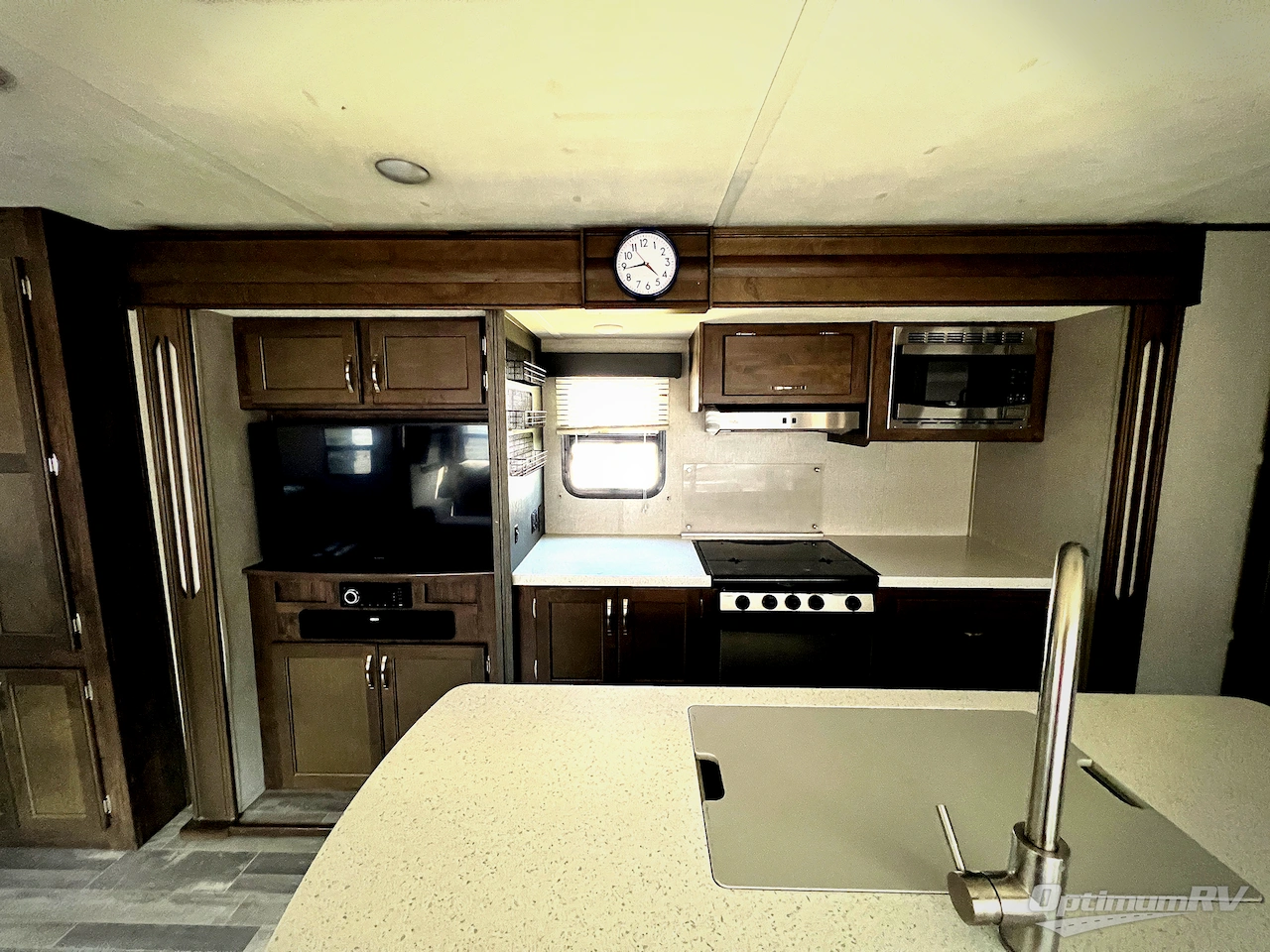 2019 Dutchmen Aerolite 3153ML Photo 9