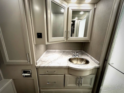 2023 Fleetwood Pace Arrow 36U RV Photo 4