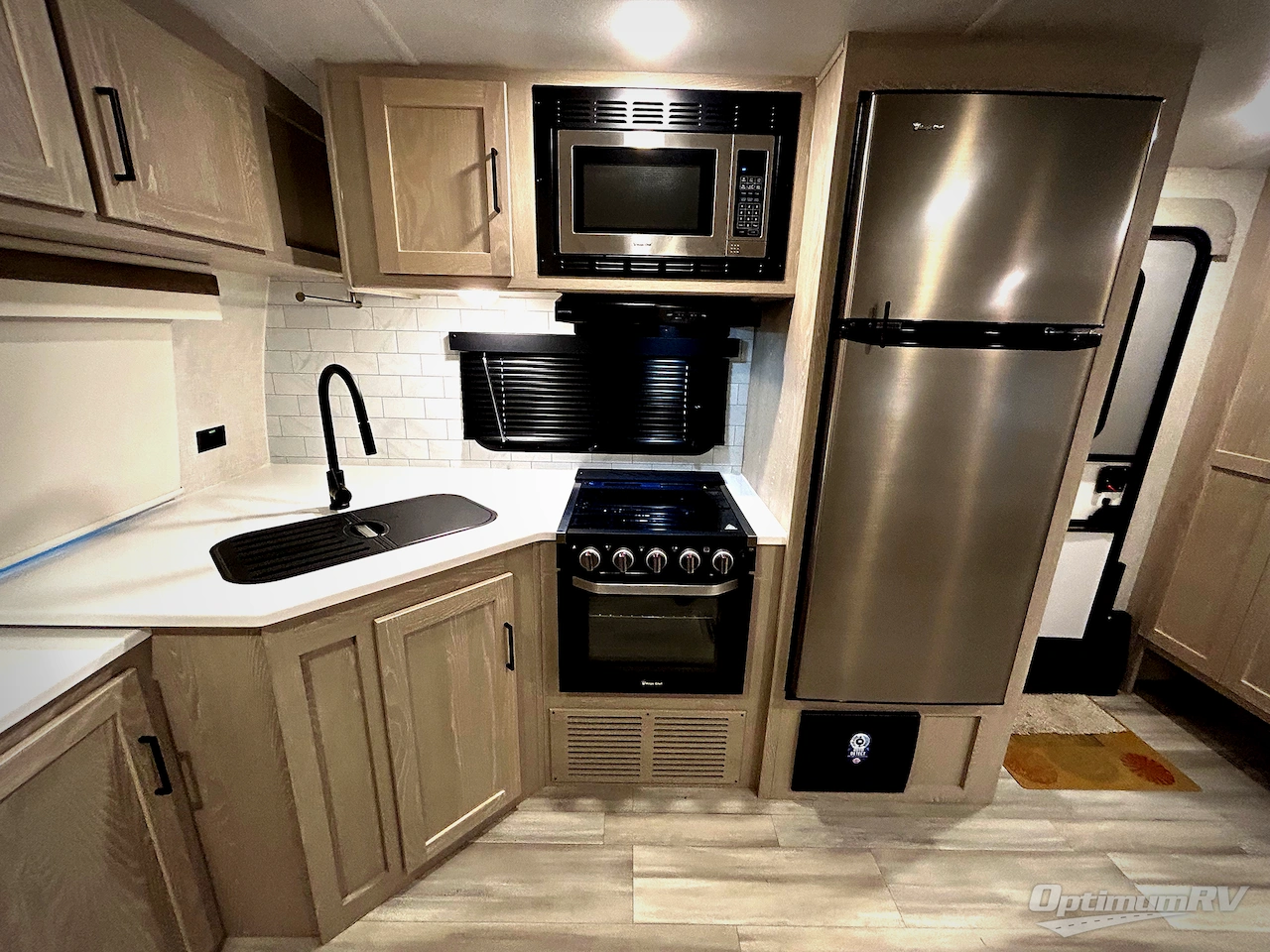 2023 Forest River Rockwood Ultra Lite 2608BS Photo 6