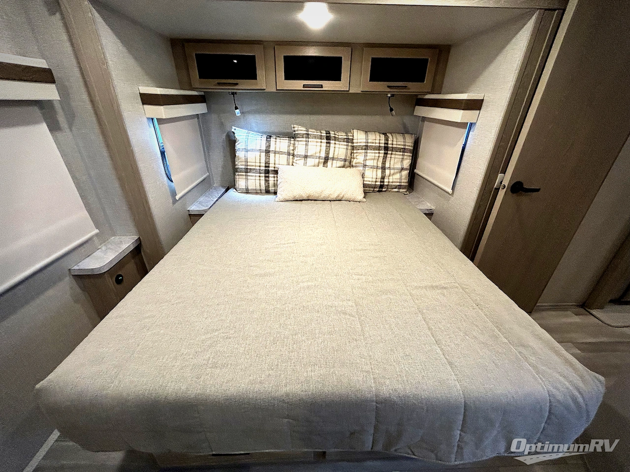 2023 Forest River Rockwood Ultra Lite 2608BS Photo 14