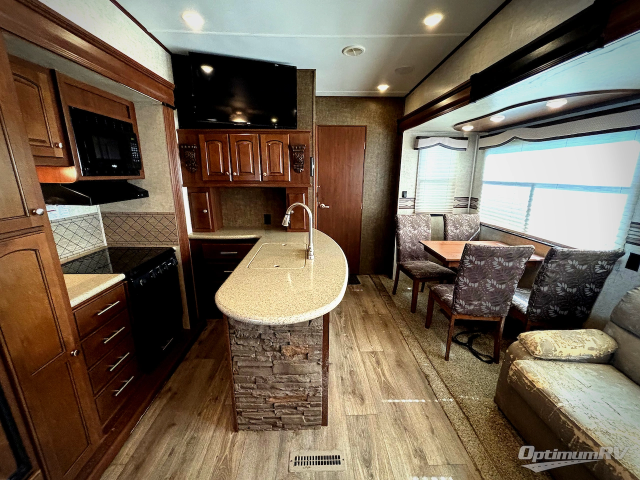 2015 Heartland ElkRidge 38RSRT Photo 2