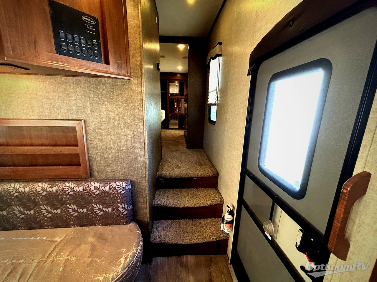 2015 Heartland ElkRidge 38RSRT Photo 5