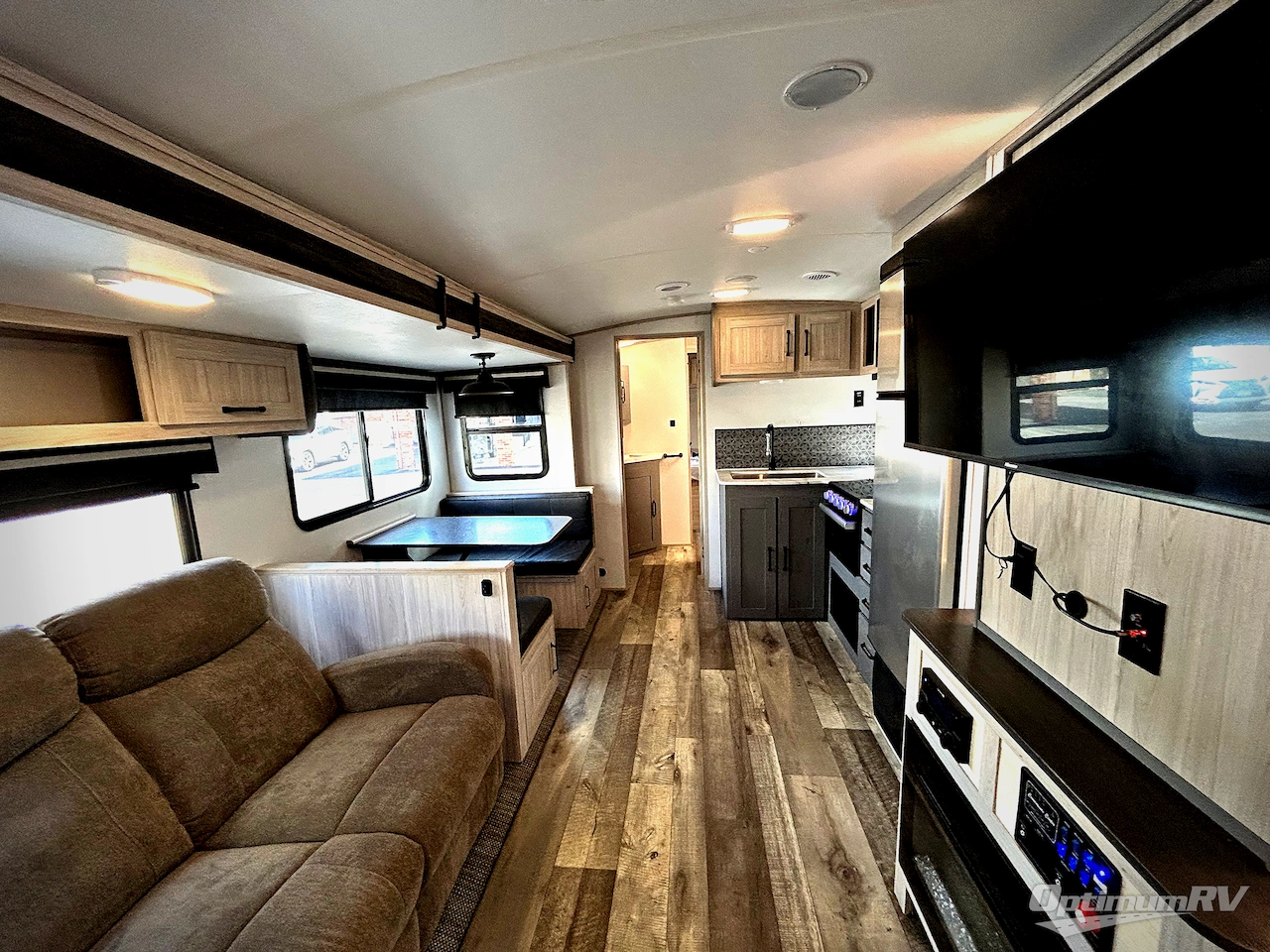 2022 Heartland Sundance Ultra Lite 326BH Photo 5