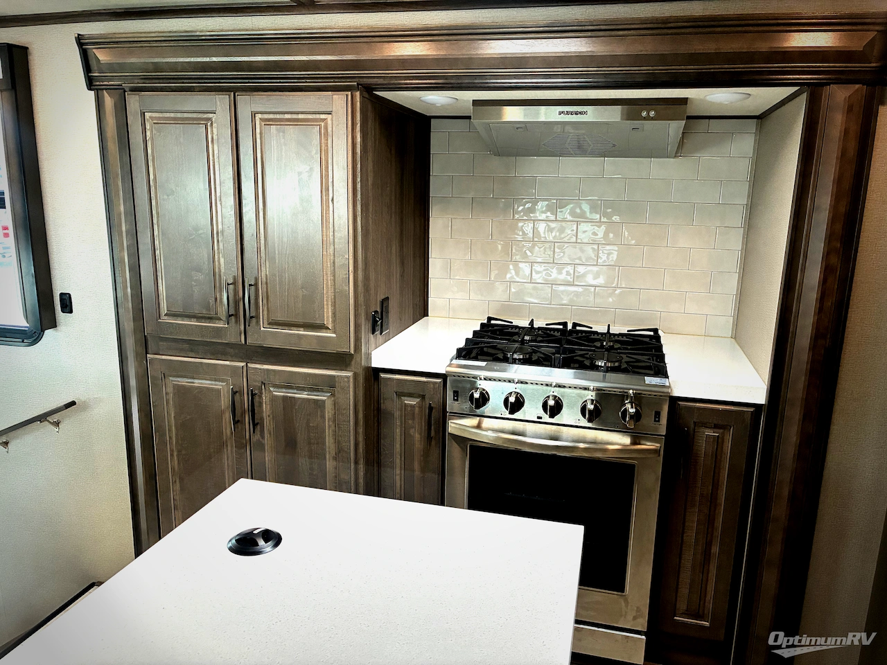 2022 Grand Design Solitude 390RK Photo 11
