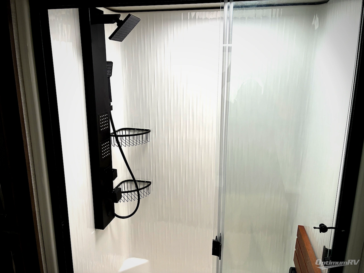 2022 Grand Design Solitude 390RK Photo 16
