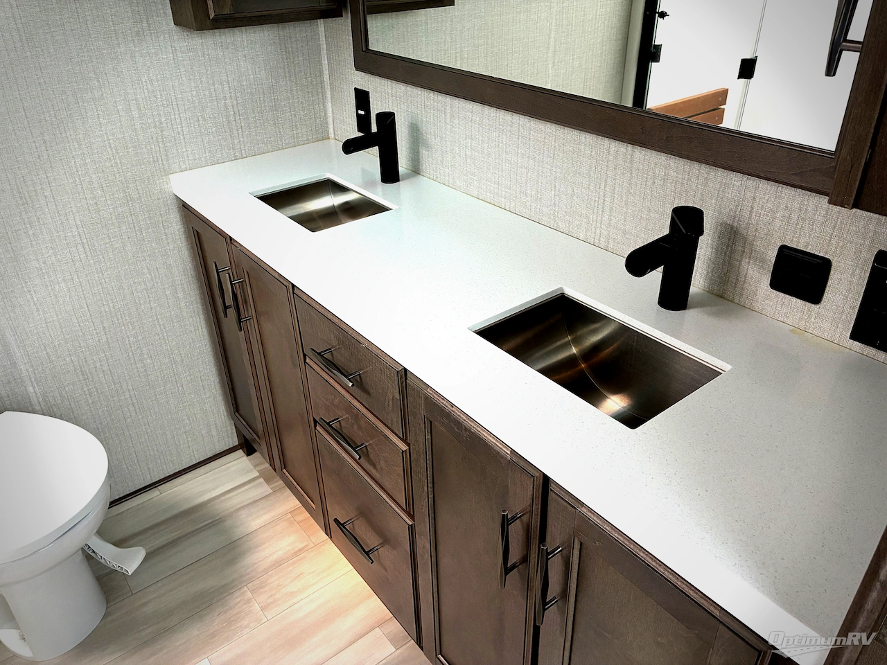 2022 Grand Design Solitude 390RK Photo 17