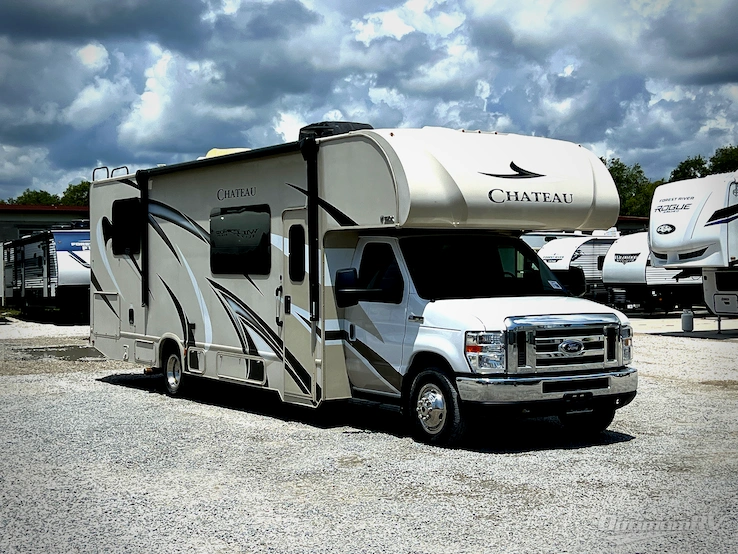 2019 Thor Chateau 31Y RV Photo 1