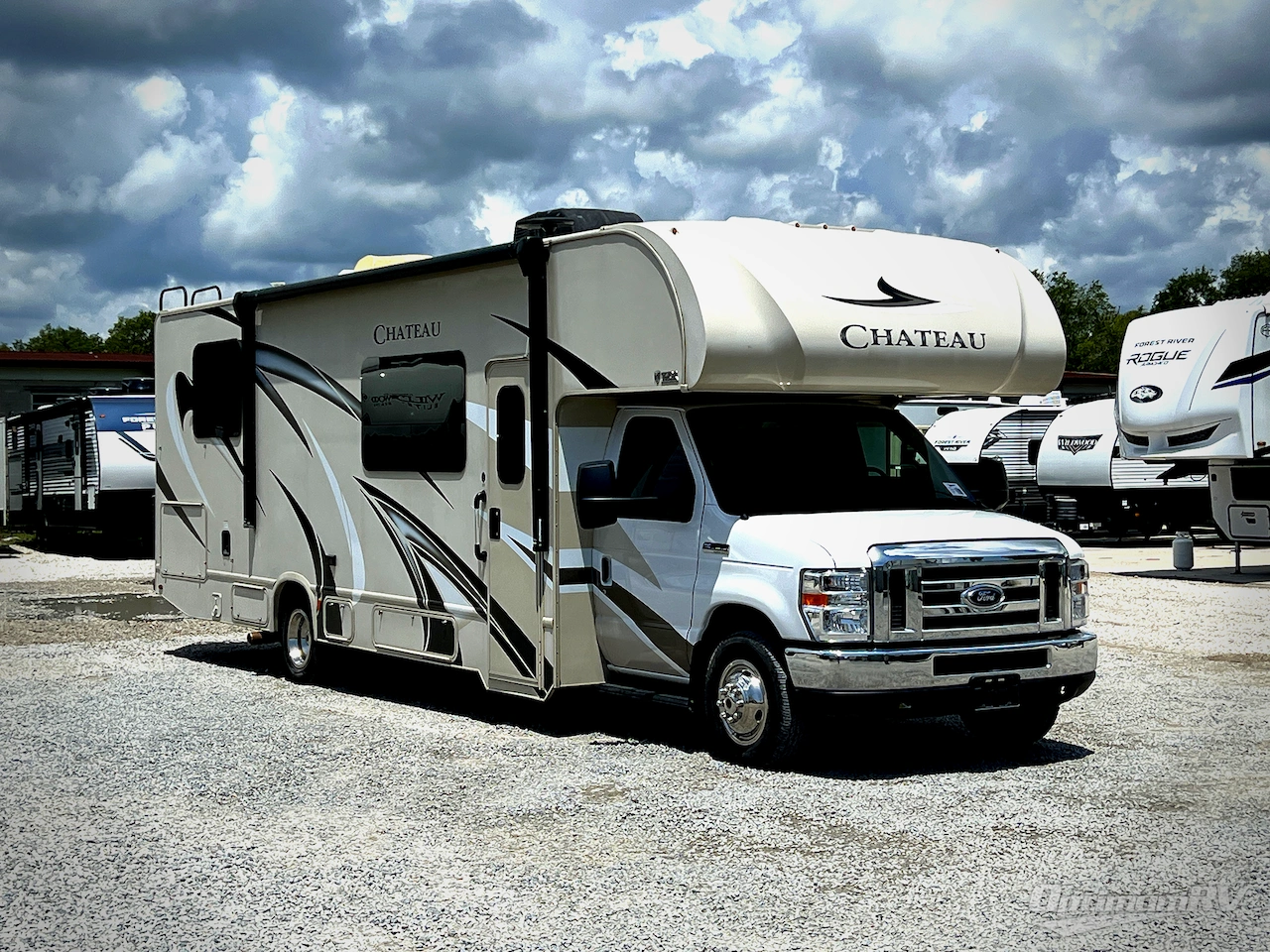 2019 Thor Chateau 31Y Photo 1