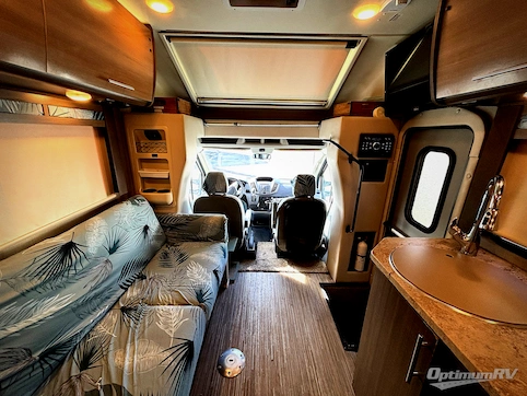 2016 Thor Gemini 23TR RV Photo 2