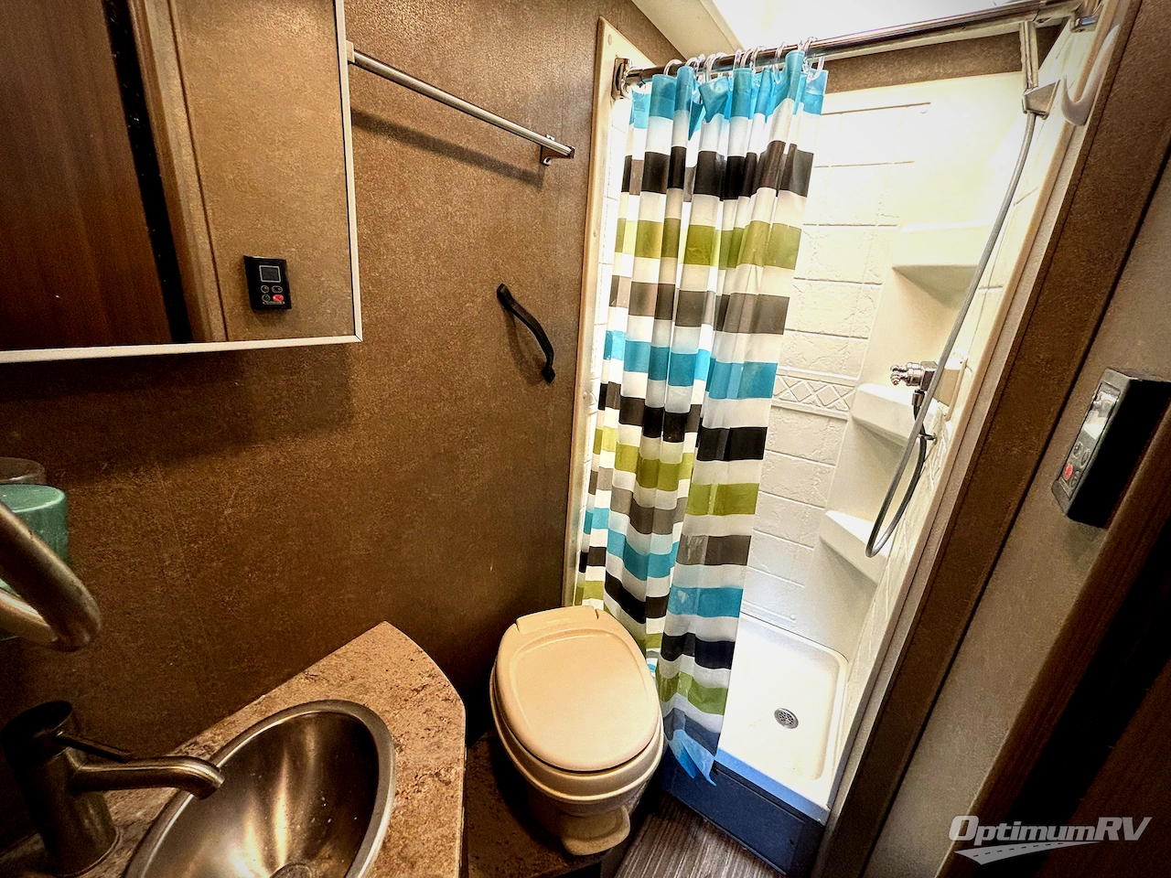 2016 Thor Gemini 23TR Photo 13