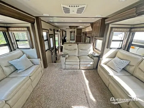2018 Grand Design Solitude 374TH RV Photo 3
