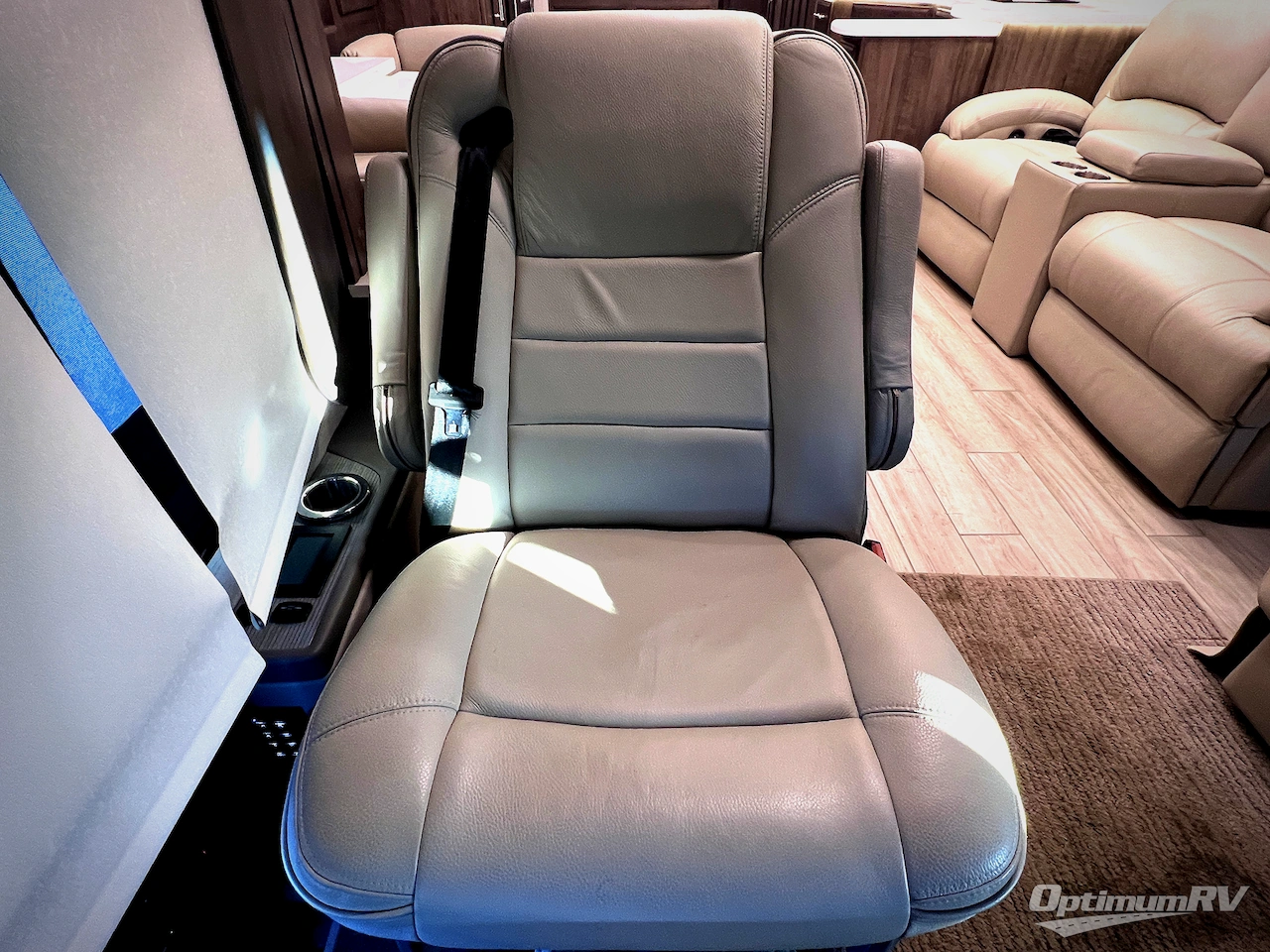 2024 Entegra Aspire 44R Photo 9